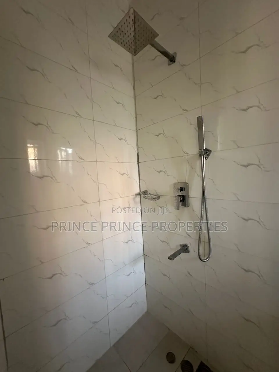 Furnished 3bdrm Block of Flats in Surulere for rent in Surulere