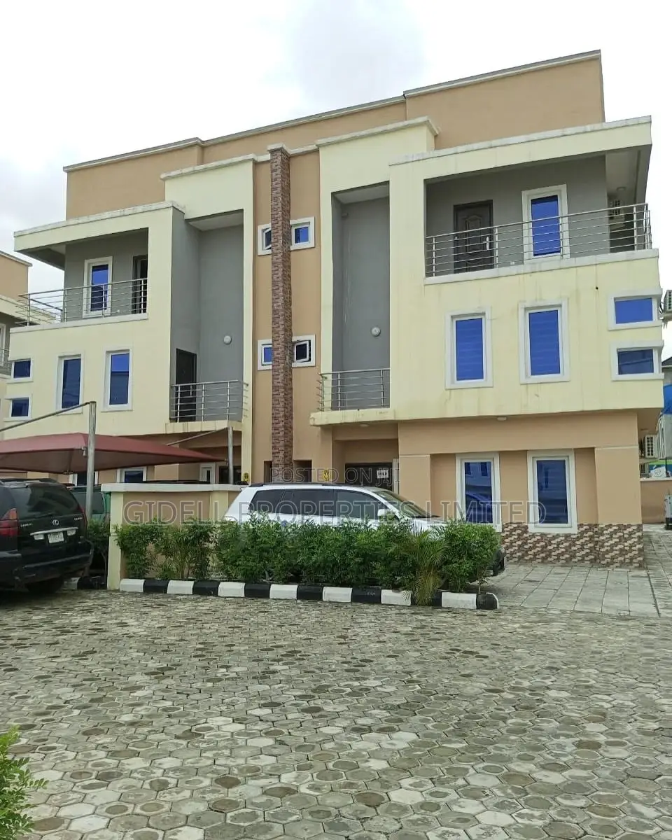 4bdrm Duplex In Katampe (Main) For Sale in Katampe (Main)