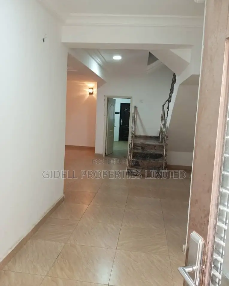 4bdrm Duplex In Katampe (Main) For Sale in Katampe (Main)