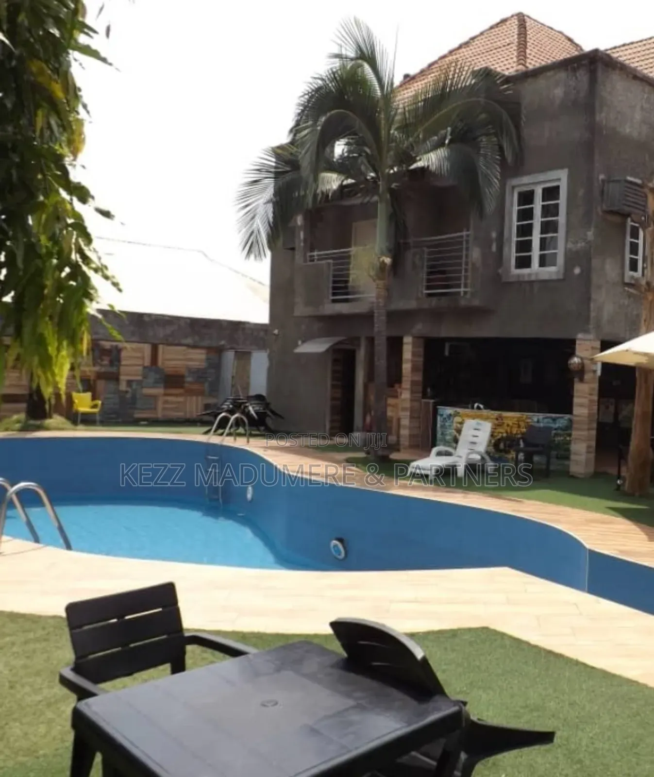 For Sale: 13 Rooms Hotel in Owerri,Imo State in Owerri
