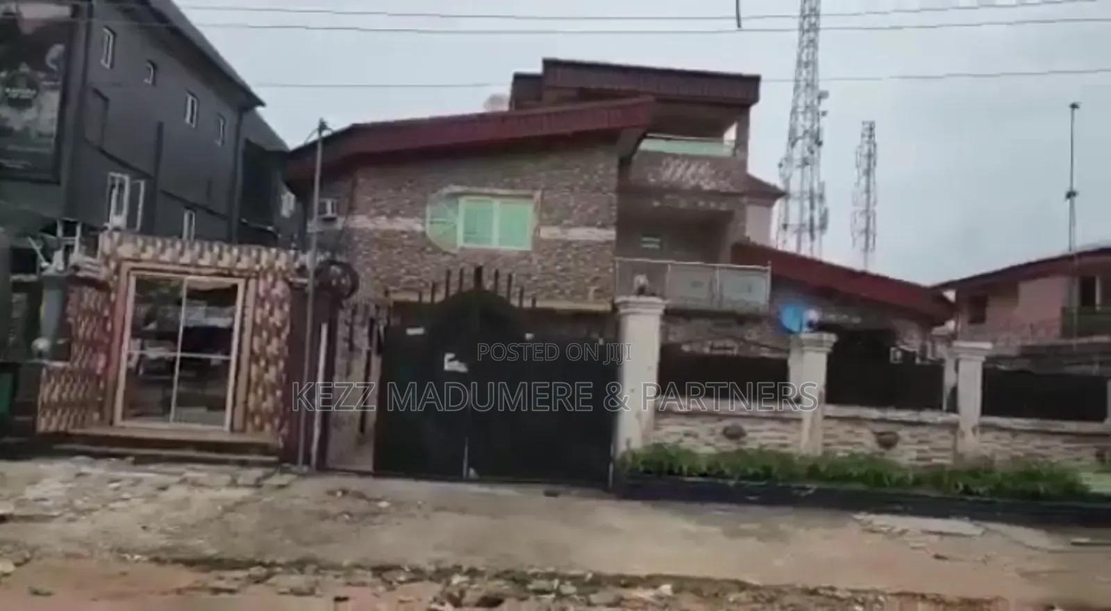 For Sale : 28 Rooms Hotel at Owerri , Imo State in Owerri