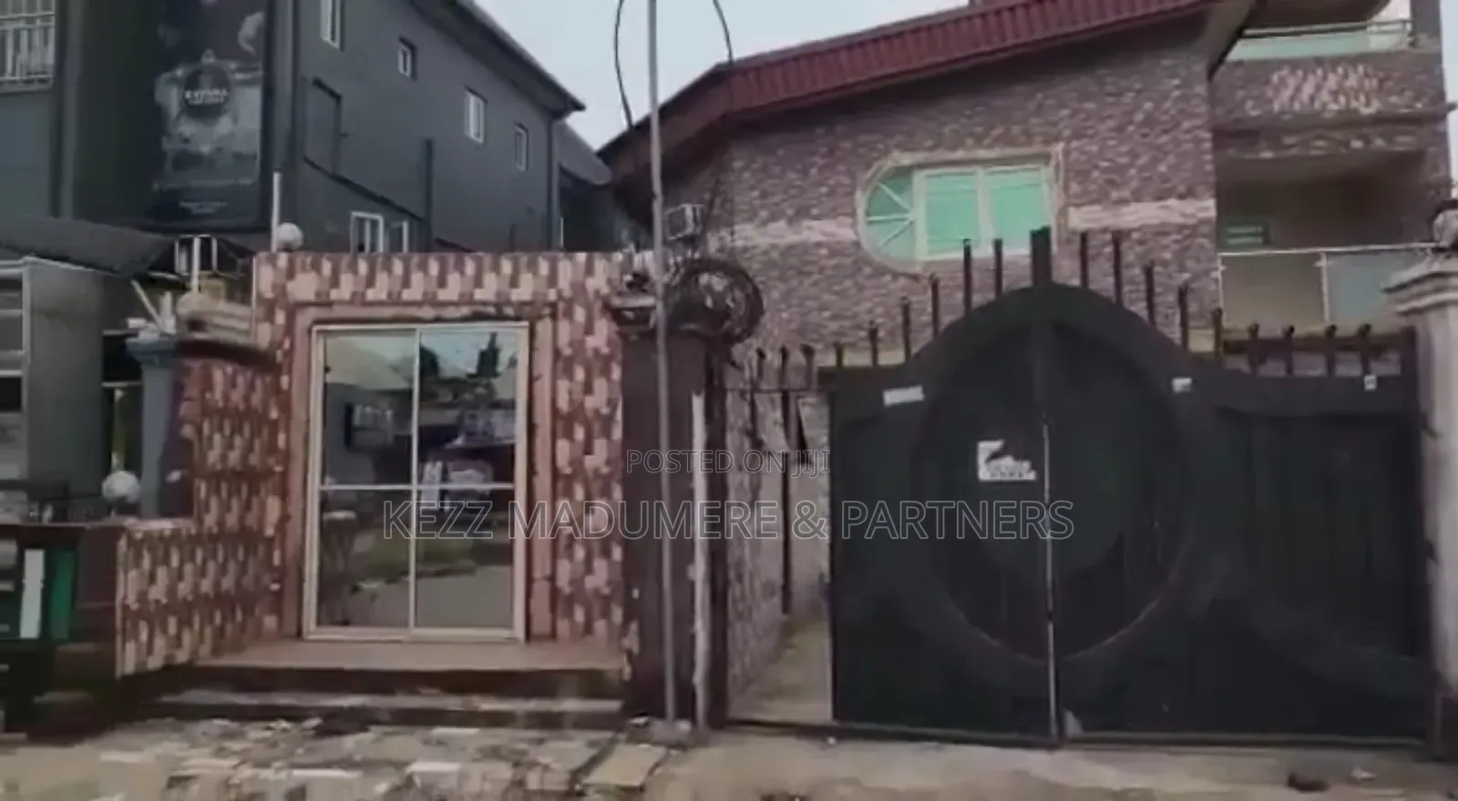 For Sale : 28 Rooms Hotel at Owerri , Imo State in Owerri