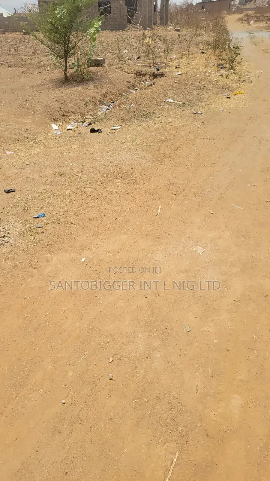 150sqm 3 Bedroom Terrace Duplex Going for 14.0m in Life Camp