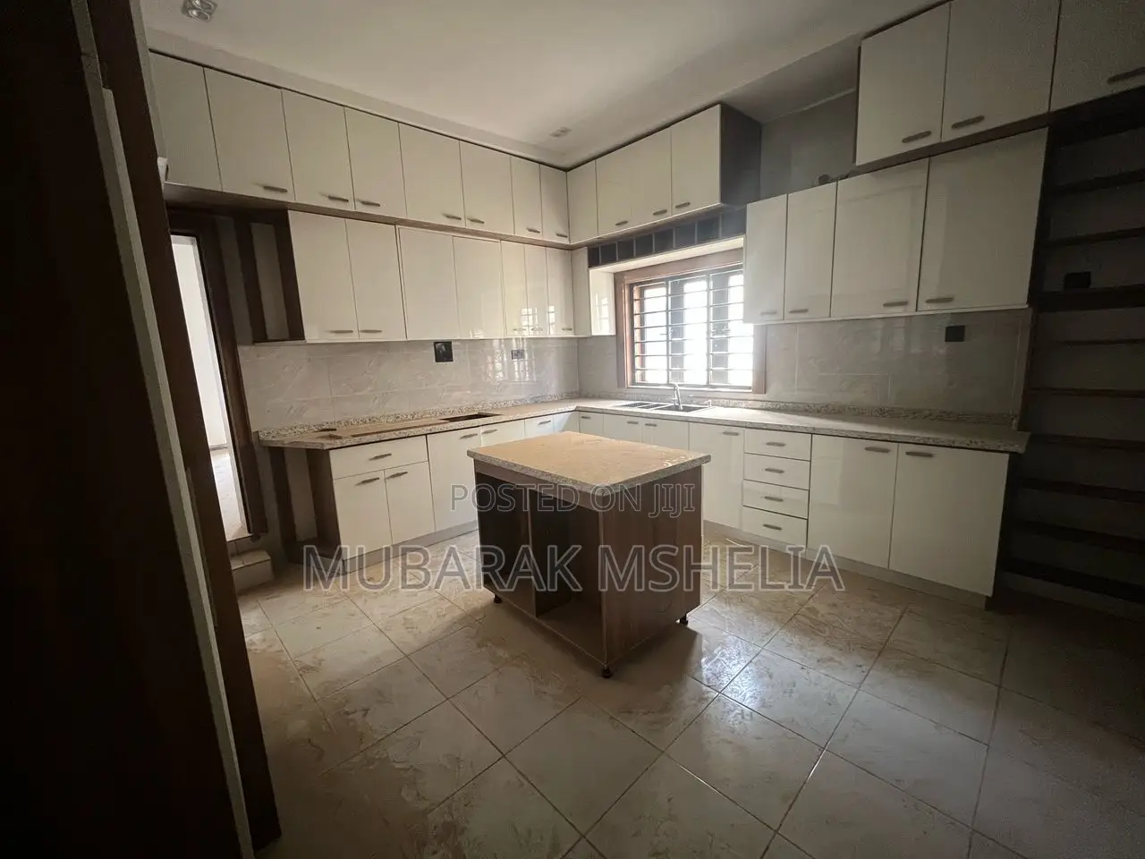 5bdrm Duplex in Lokogoma for sale in Lokogoma