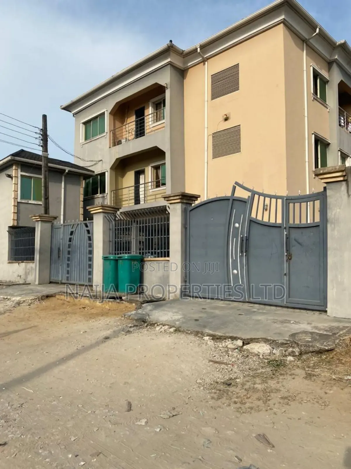 3bdrm Block of Flats in Abijo for sale in Abijo