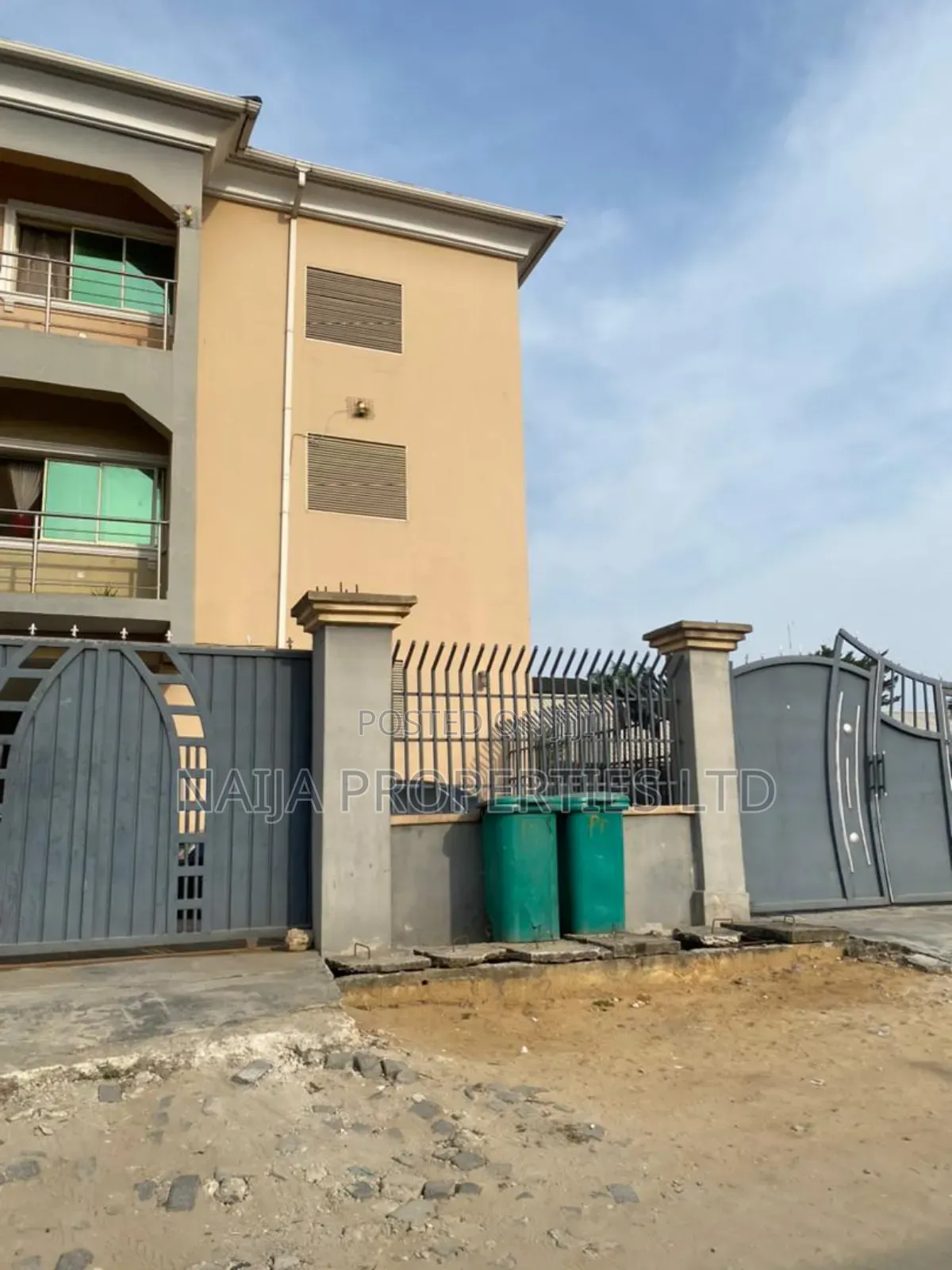 3bdrm Block of Flats in Abijo for sale in Abijo