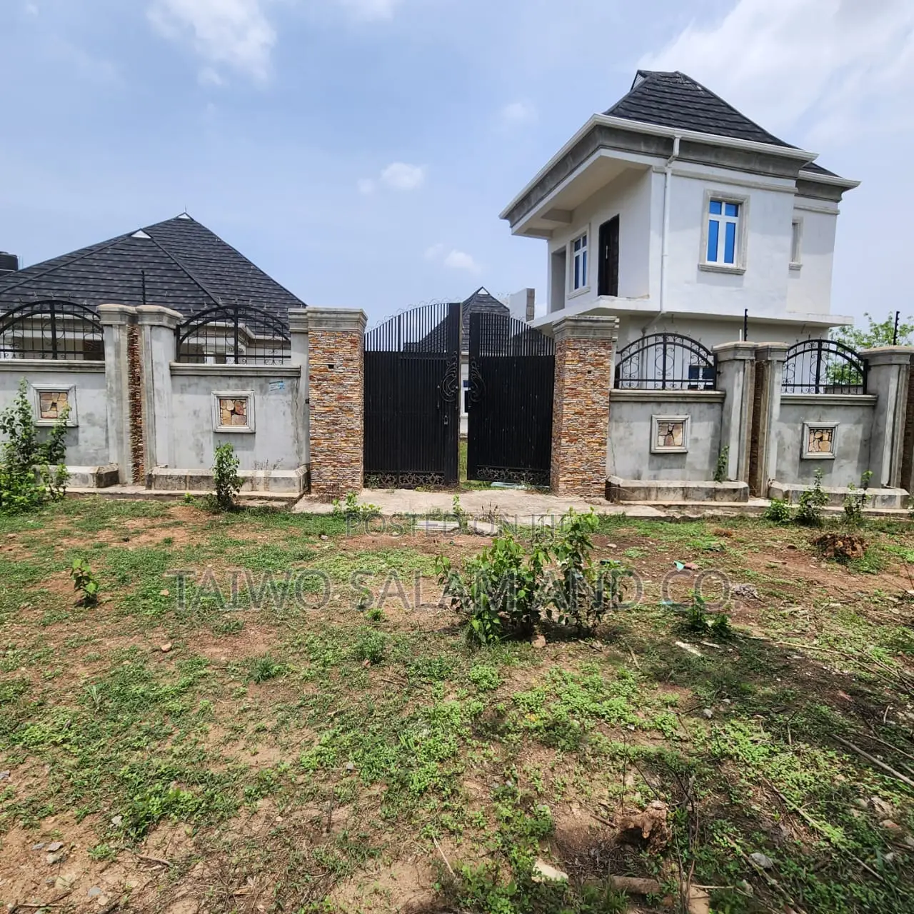 4bdrm Block of Flats in Egbeda / Egbeda for sale in Egbeda / Egbeda