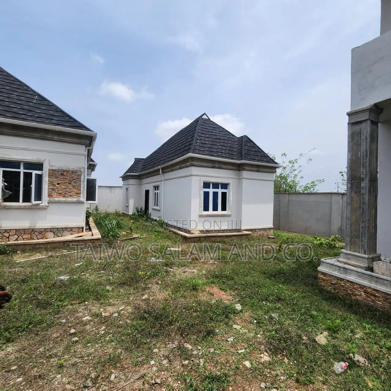 4bdrm Block of Flats in Egbeda / Egbeda for sale in Egbeda / Egbeda