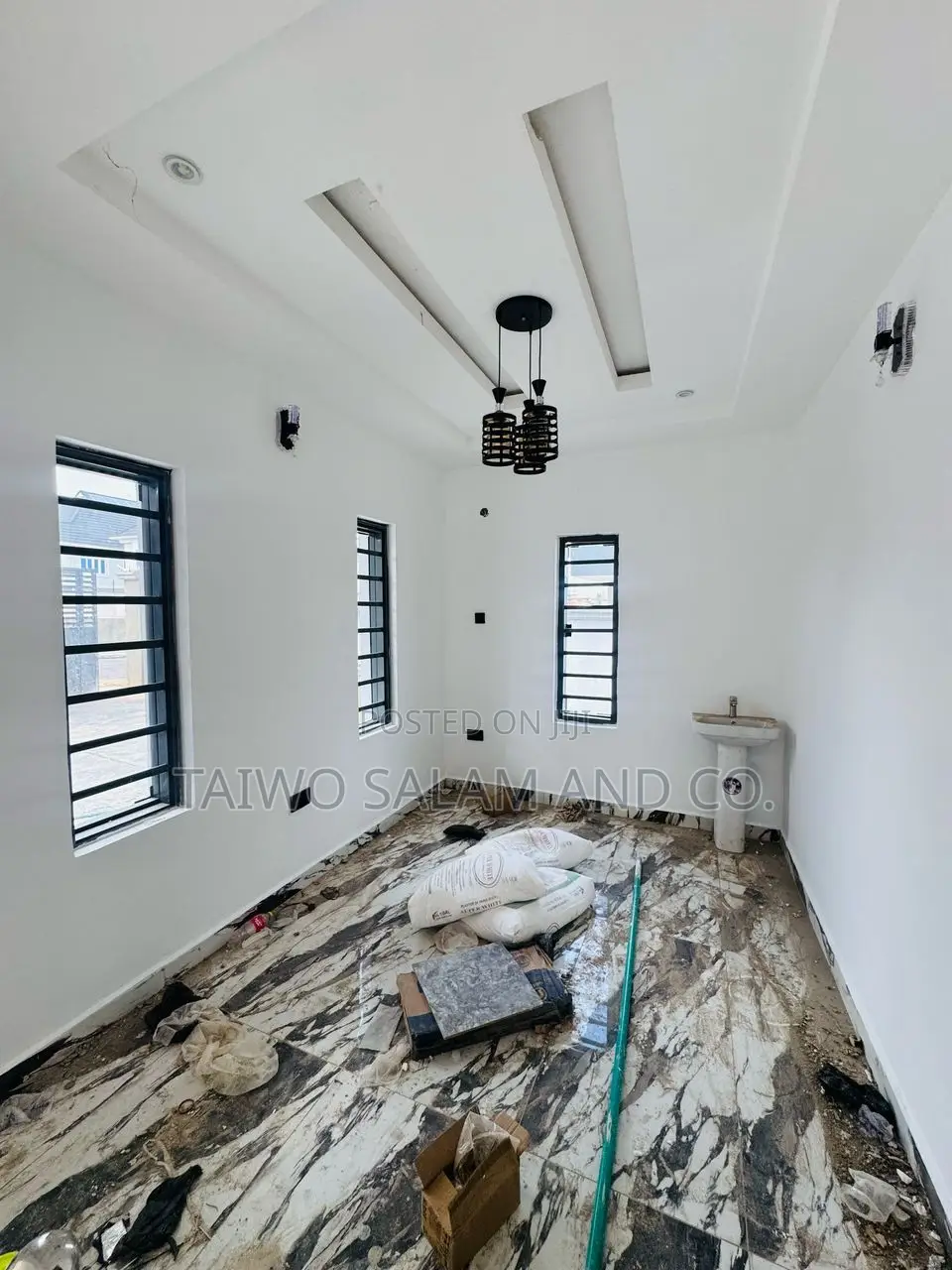 4bdrm Duplex in Akobo for sale in Akobo