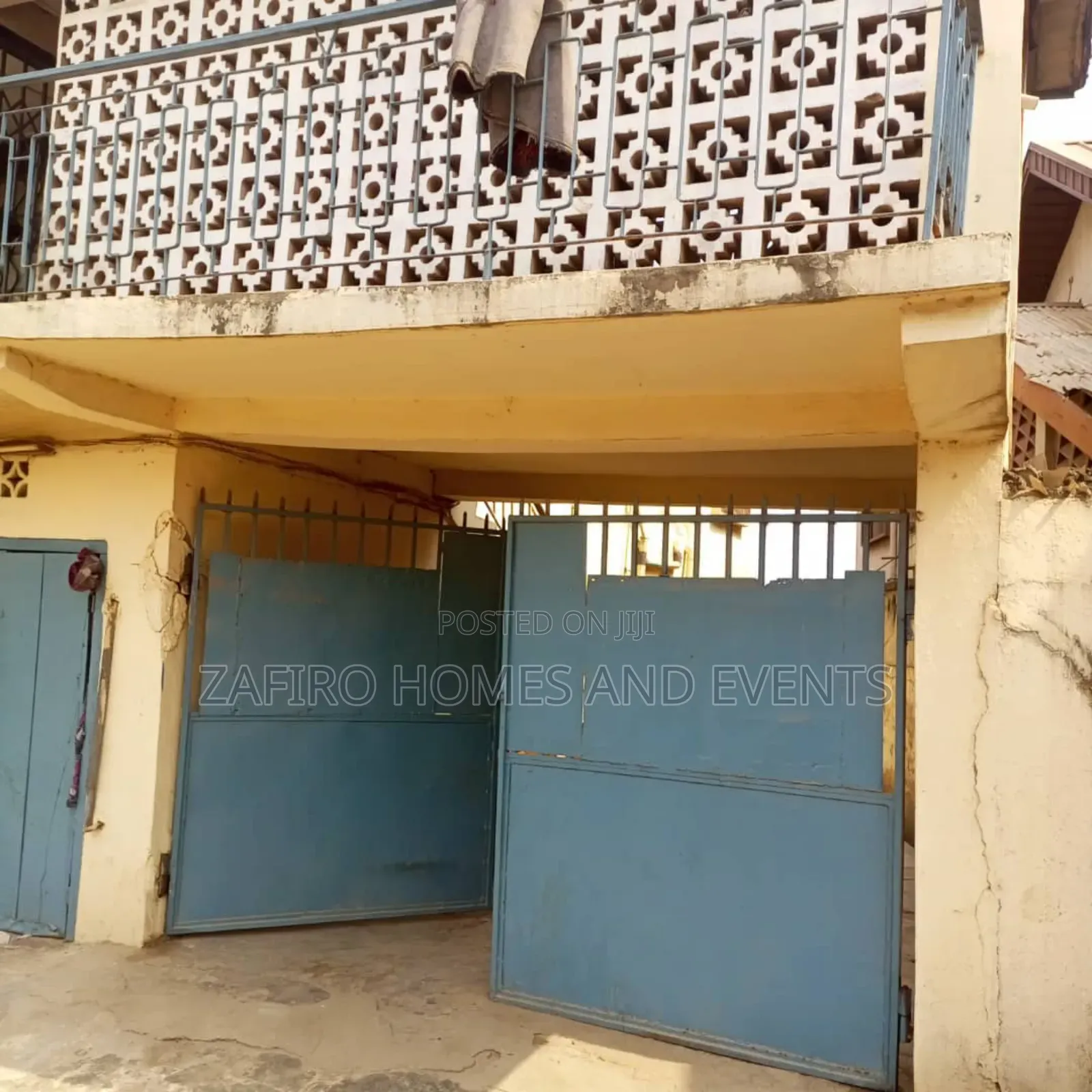 4bdrm Bungalow in Anfani Motel, Ibadan for sale in Ibadan