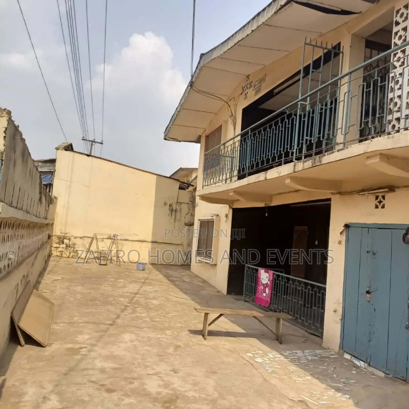 4bdrm Bungalow in Anfani Motel, Ibadan for sale in Ibadan