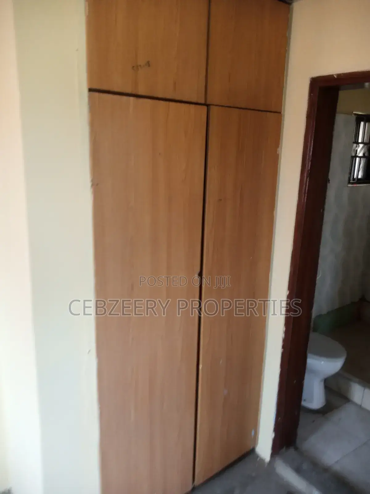 3bdrm Block of Flats in Akute Ajuwon for sale in Akute Ajuwon