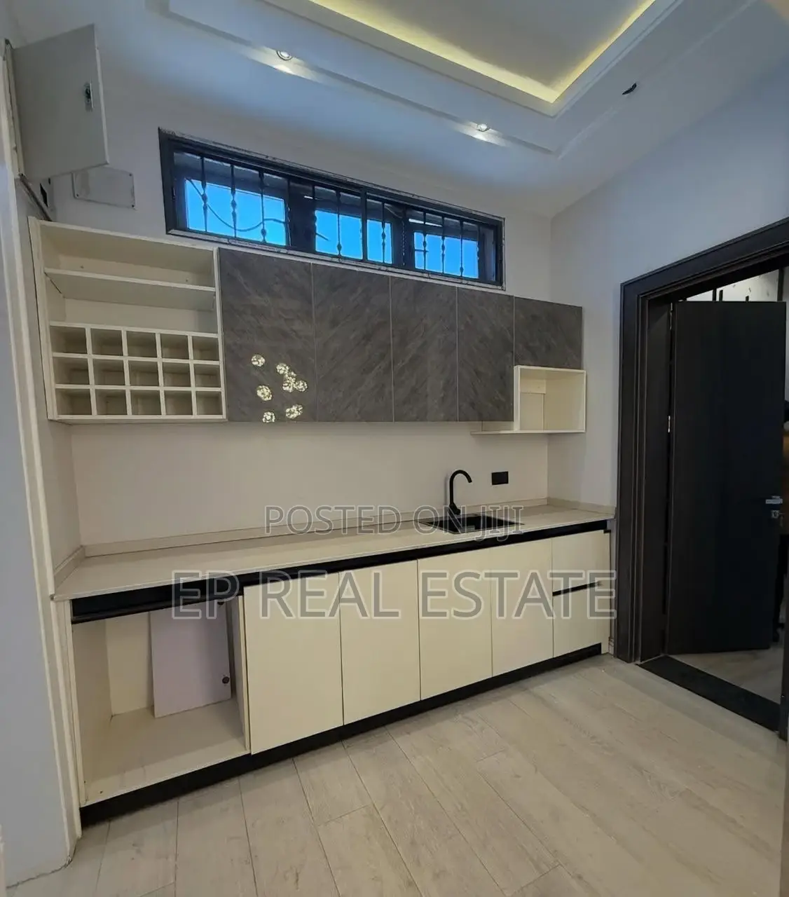 4bdrm House in Lugbe District for sale in Lugbe District