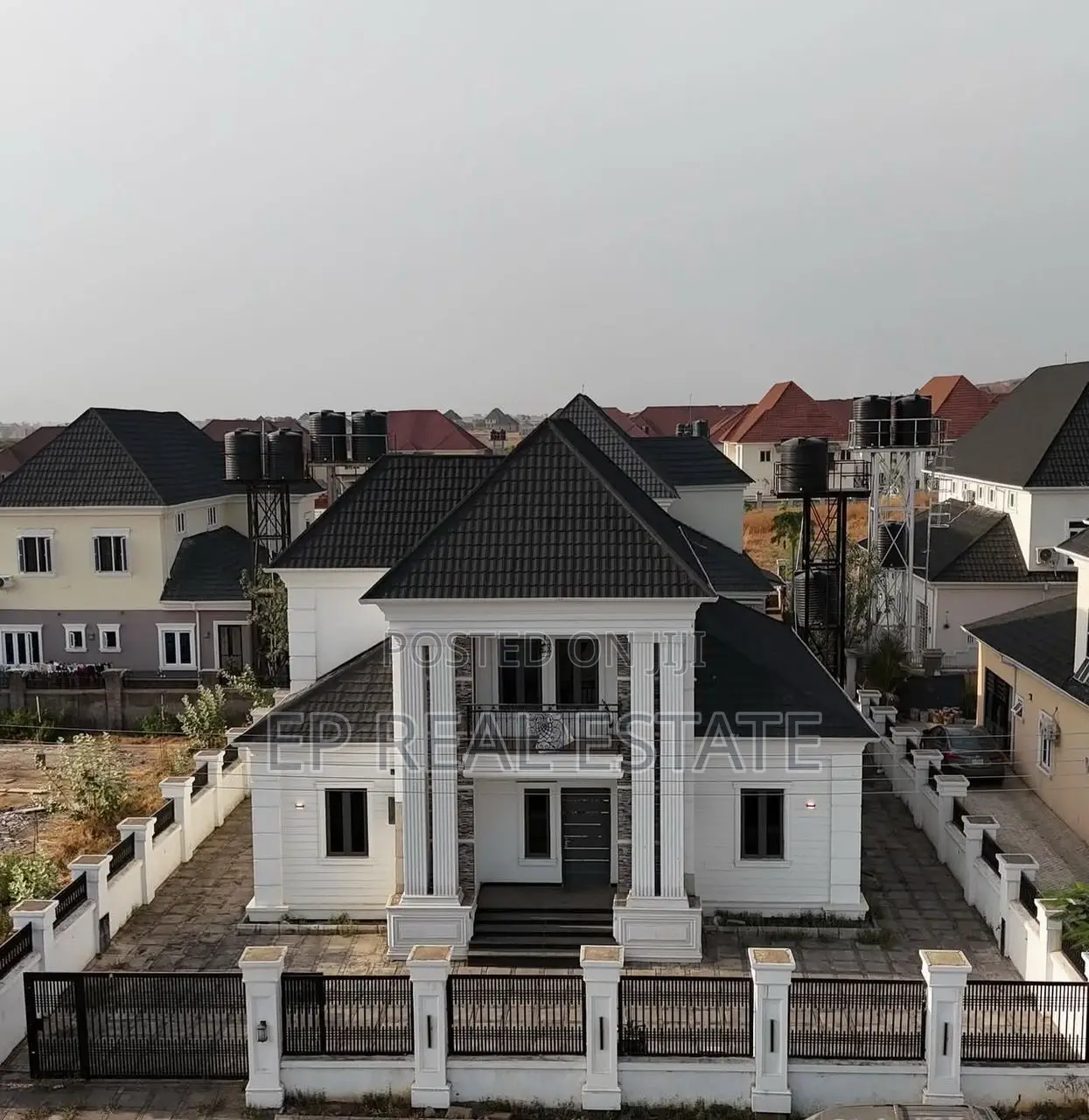 4bdrm House in Lugbe District for sale in Lugbe District