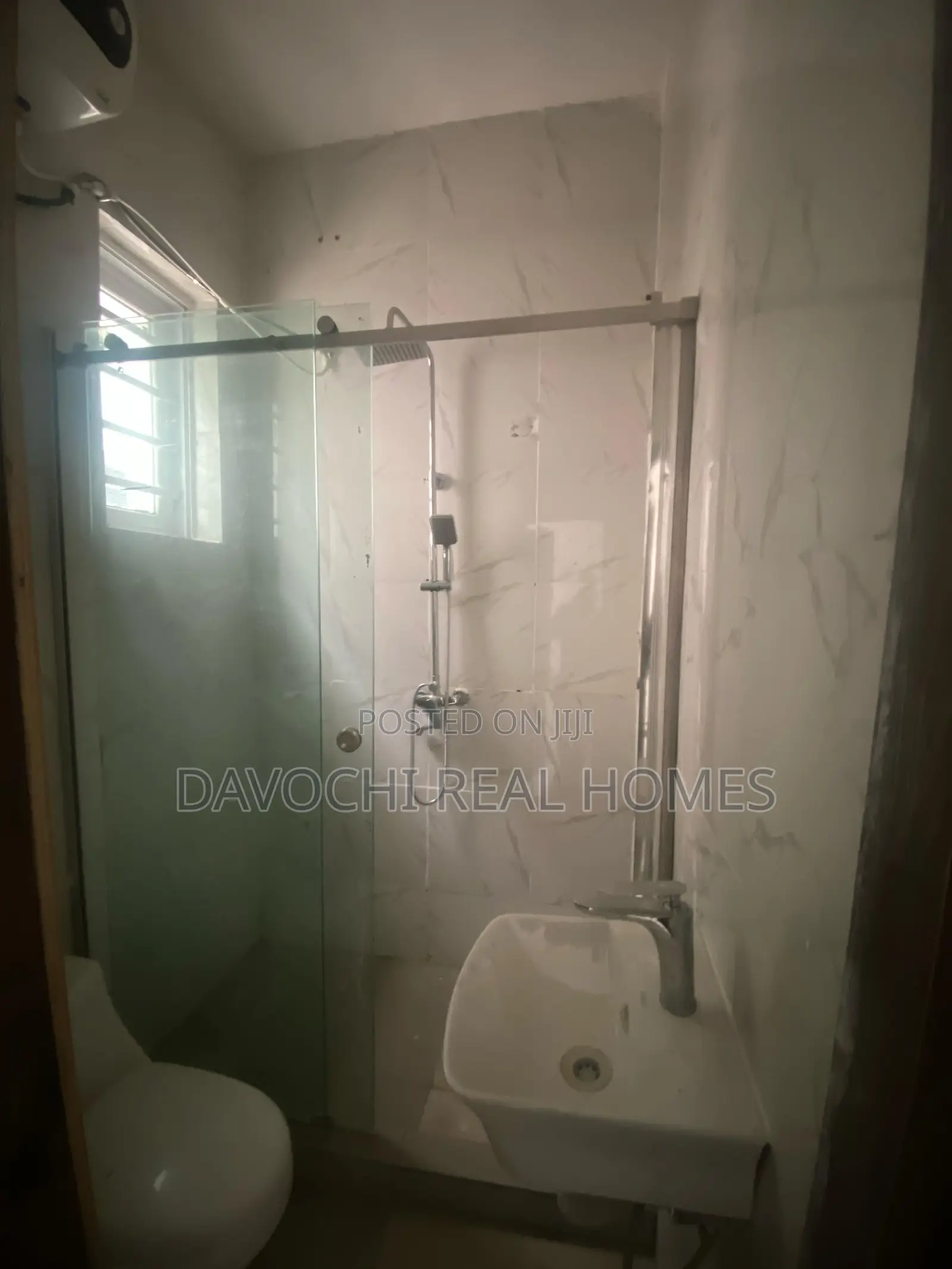 4bdrm Duplex in Harris Drive, Vgc., Ikota for sale in Ikota