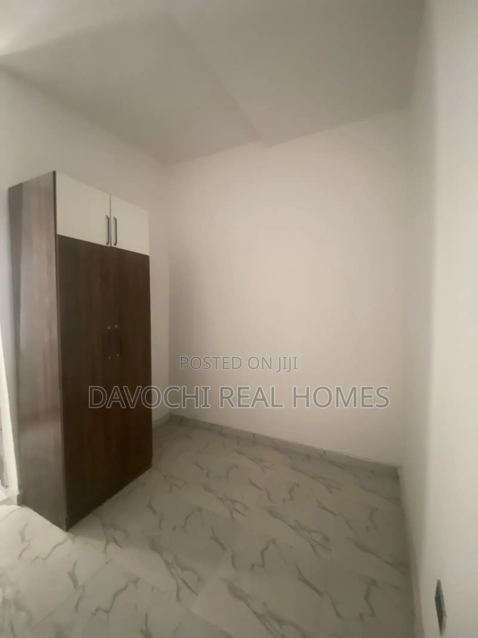 4bdrm Duplex in Harris Drive, Vgc., Ikota for sale in Ikota