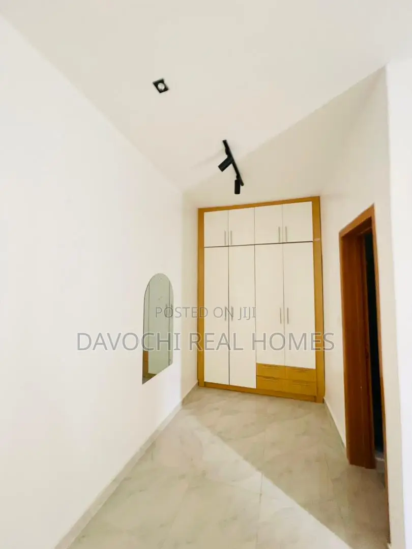 4bdrm Duplex in Ikota, Lekki for rent in Ikota