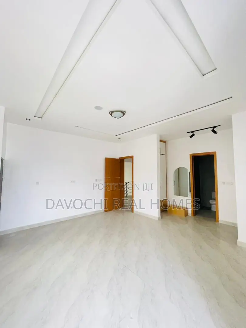 4bdrm Duplex in Ikota, Lekki for rent in Ikota