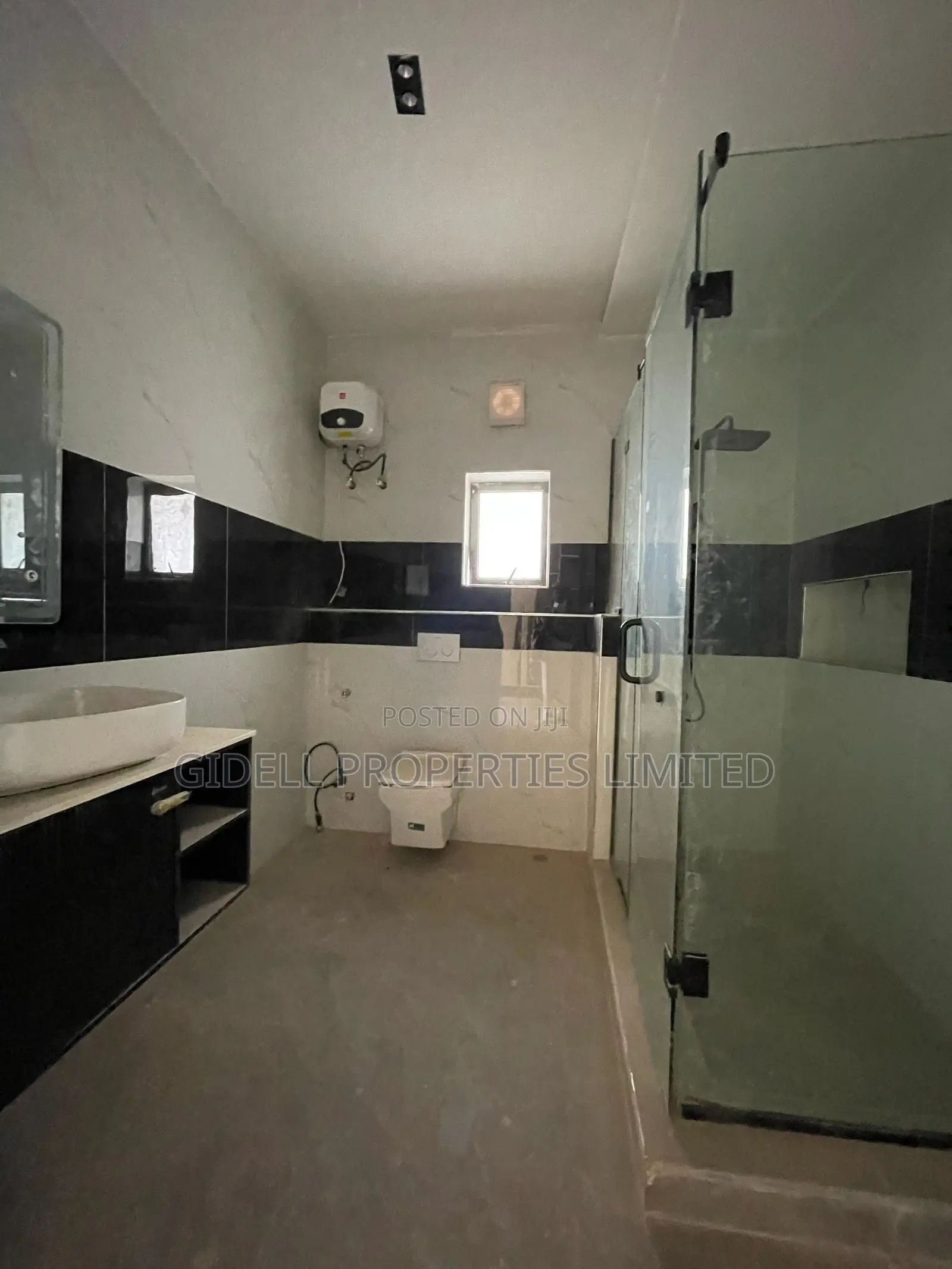 4bdrm Townhouse / Terrace in Durumi for rent in Durumi