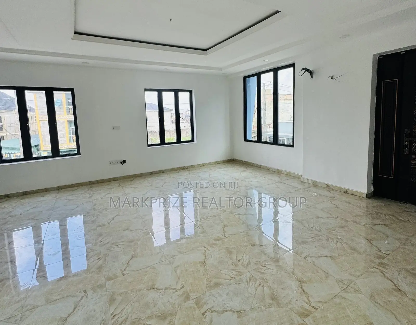 4bdrm Duplex in Yaba Lagos for sale in Yaba