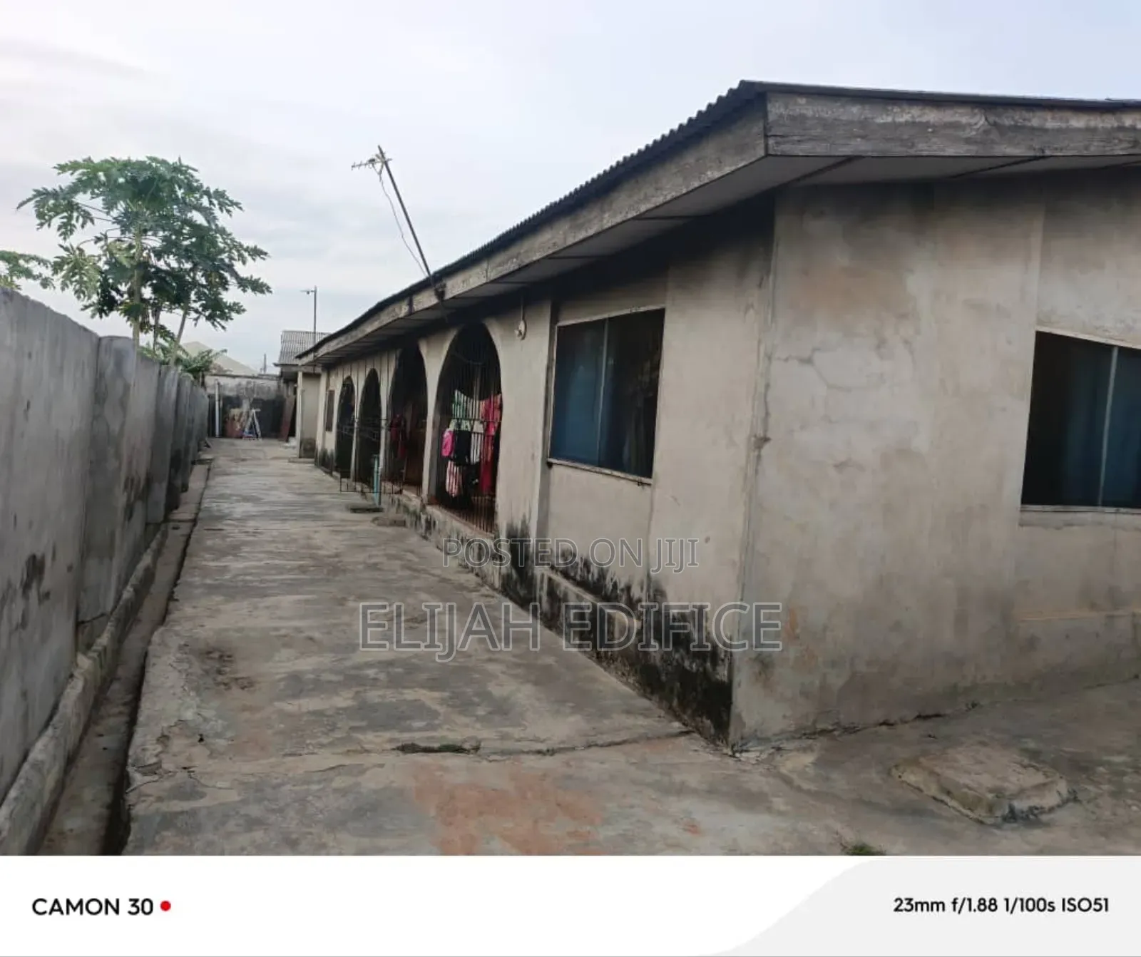 11bdrm Bungalow in Iyana Odo, Abule Egba for sale in Abule Egba