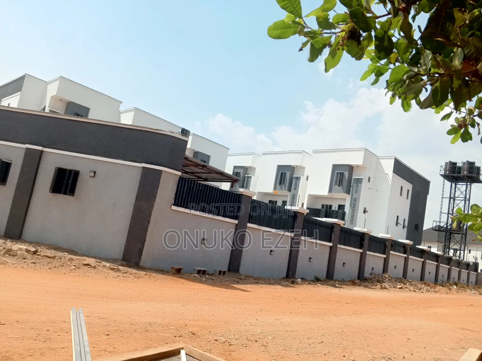 4bdrm Townhouse/Terrace in Donald, Mabushi for sale in Mabushi