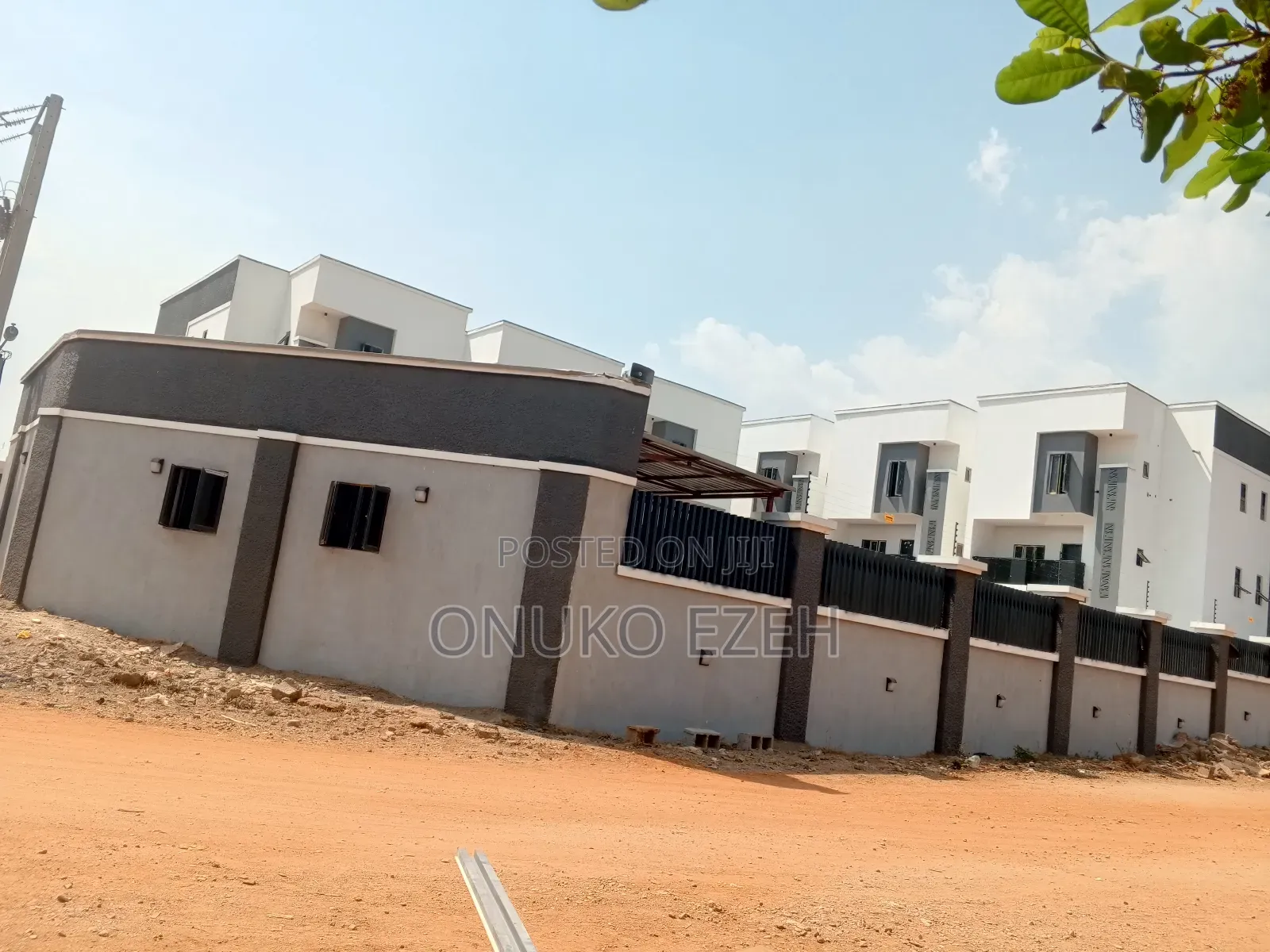 4bdrm Townhouse/Terrace in Donald, Mabushi for sale in Mabushi