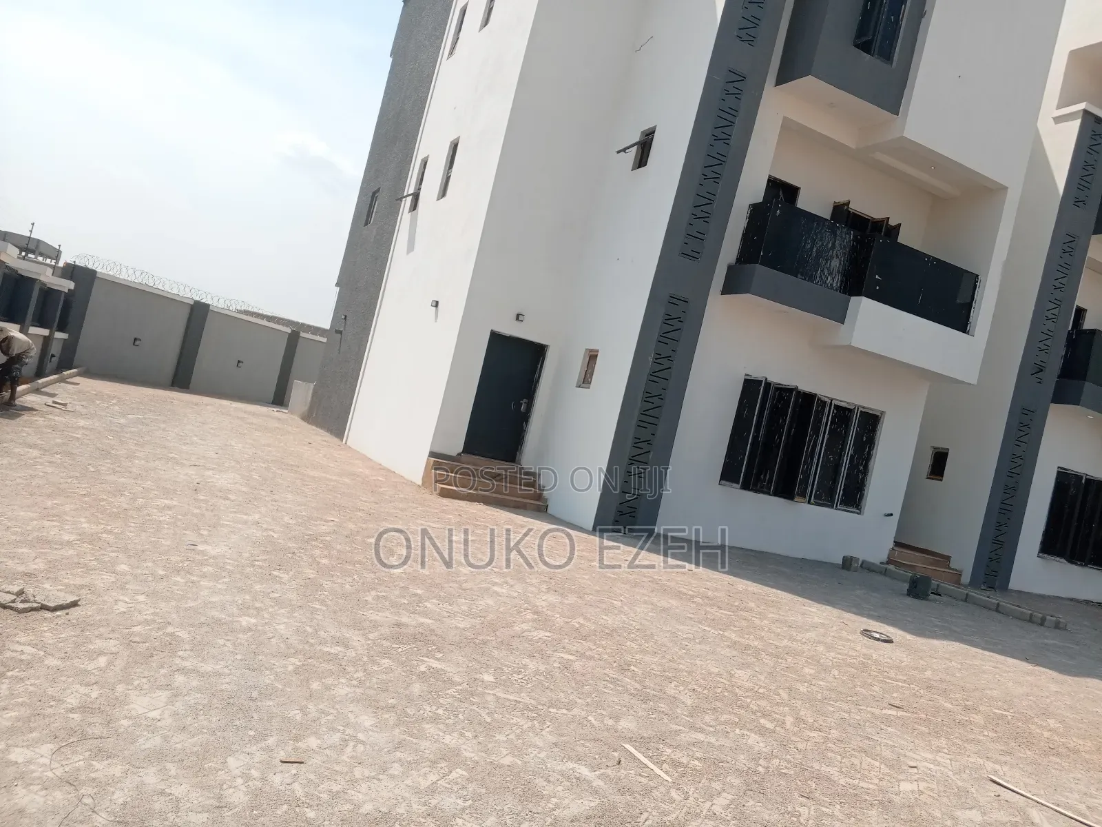 4bdrm Townhouse/Terrace in Donald, Mabushi for sale in Mabushi