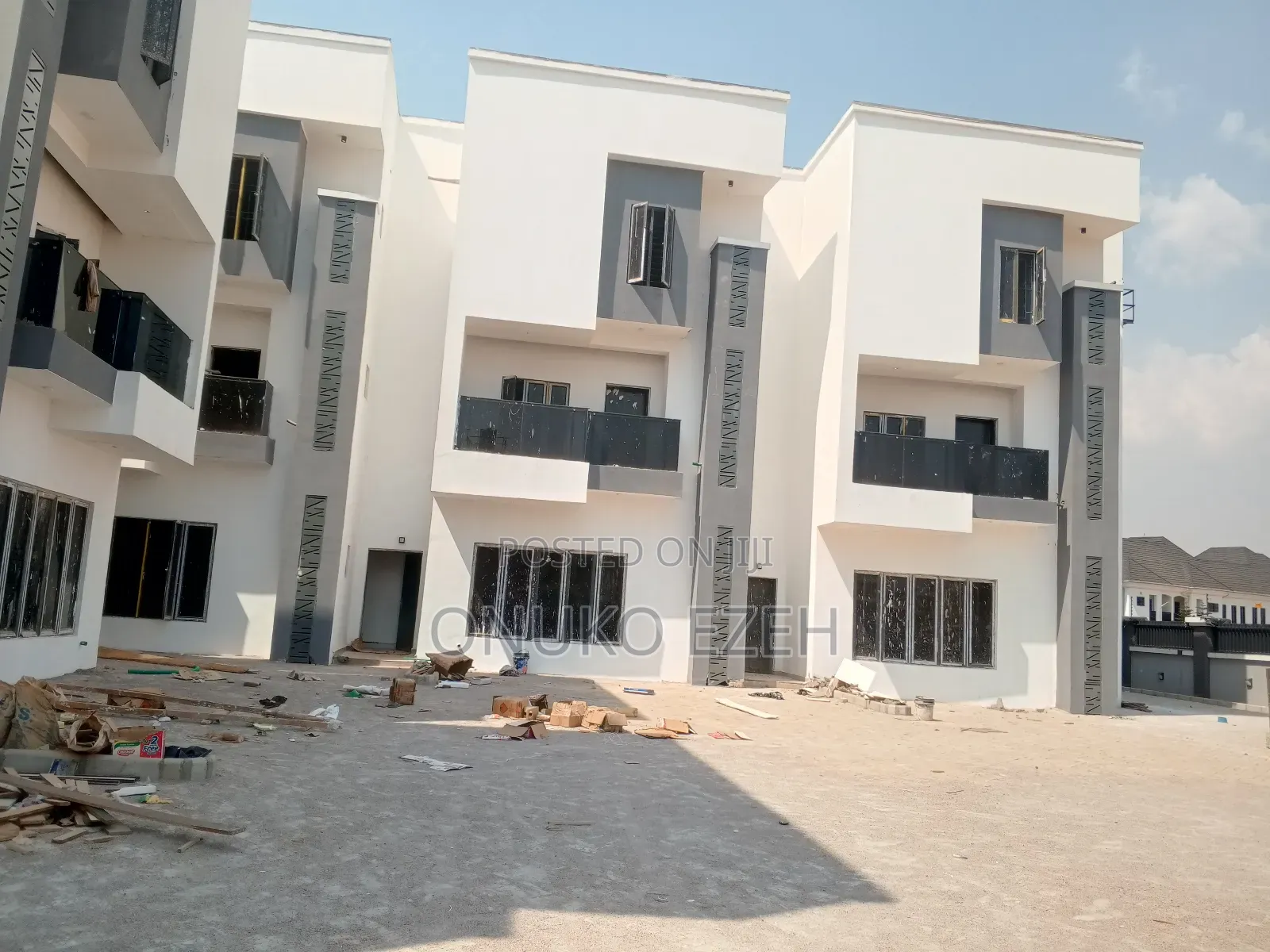 4bdrm Townhouse/Terrace in Donald, Mabushi for sale in Mabushi