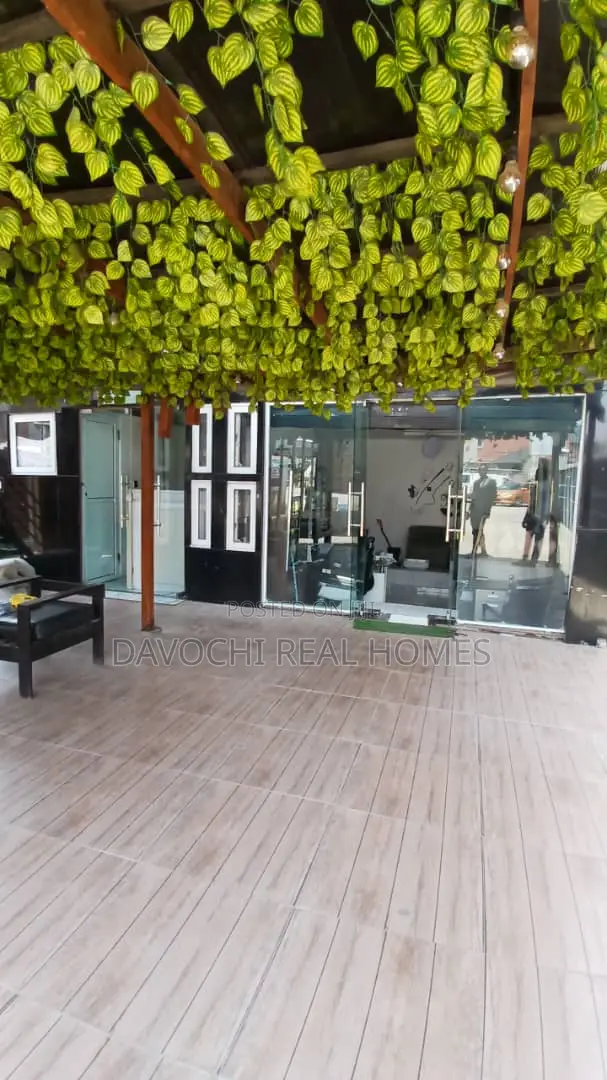A Commercial Property for Rent in Chevron