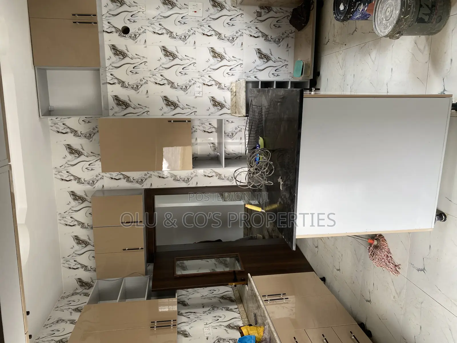 4bdrm Duplex in Gold City Estate, Lugbe District for rent in Lugbe District