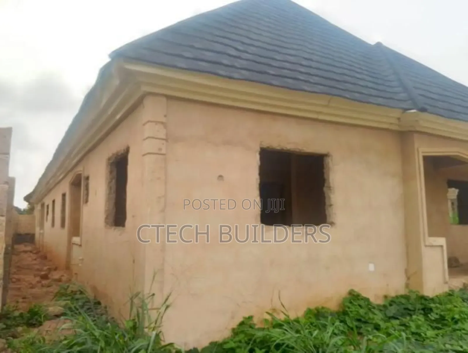 7bdrm Bungalow in Benin City for sale in Benin City