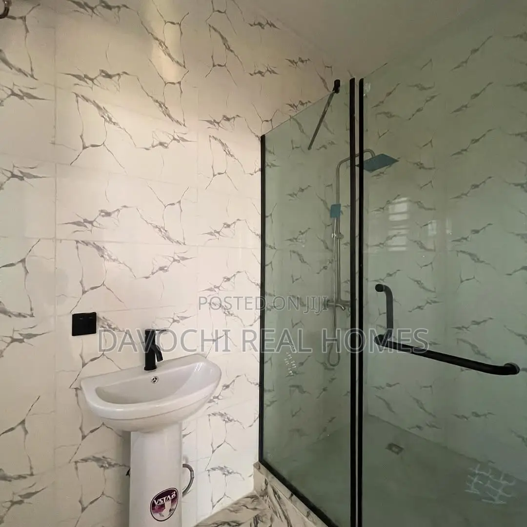4bdrm Duplex in Ologolo for rent in Ologolo