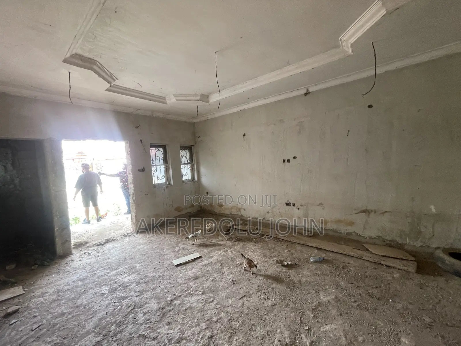 12bdrm Block of Flats in Apo District for sale in Apo District