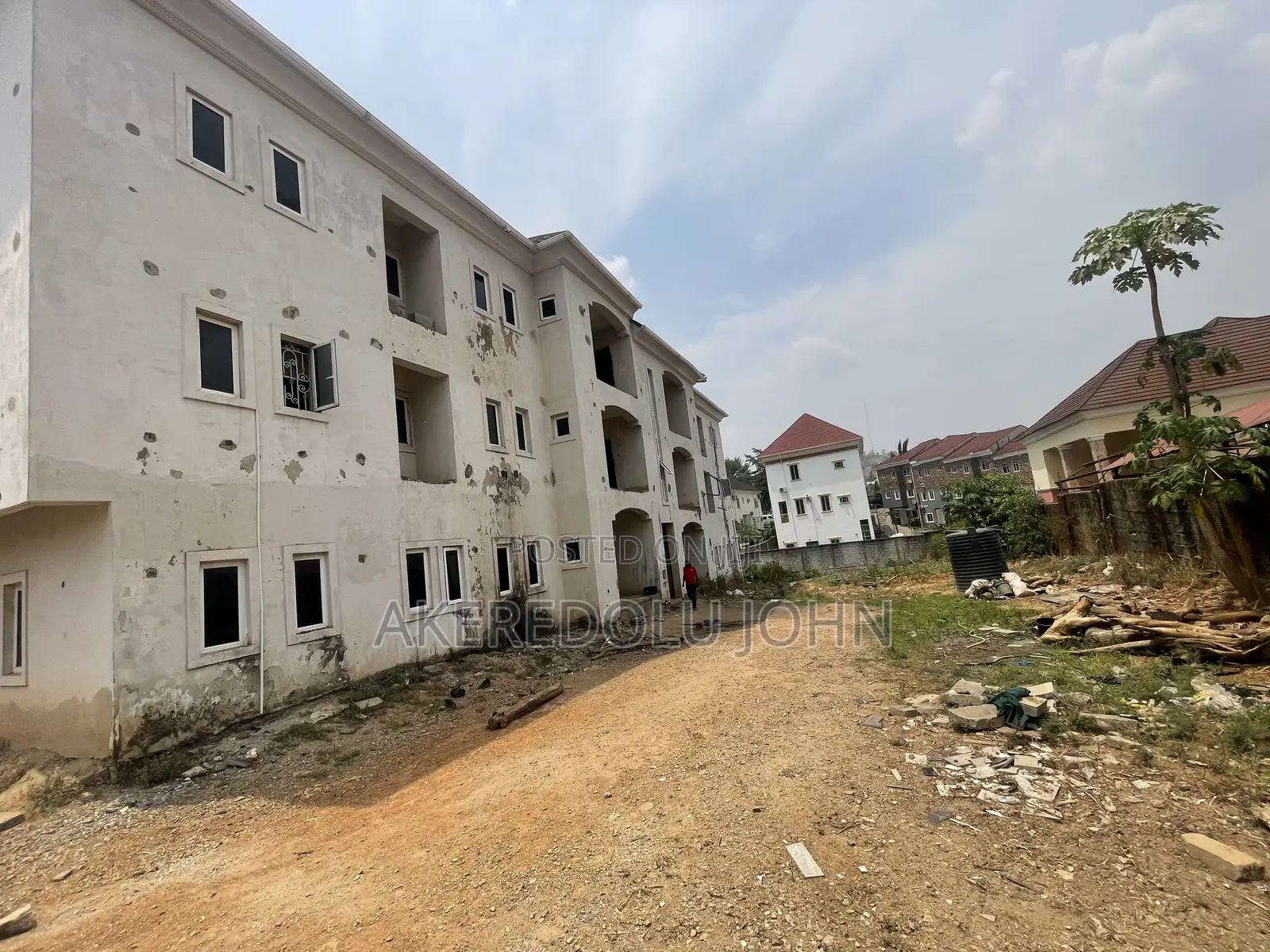 12bdrm Block of Flats in Apo District for sale in Apo District