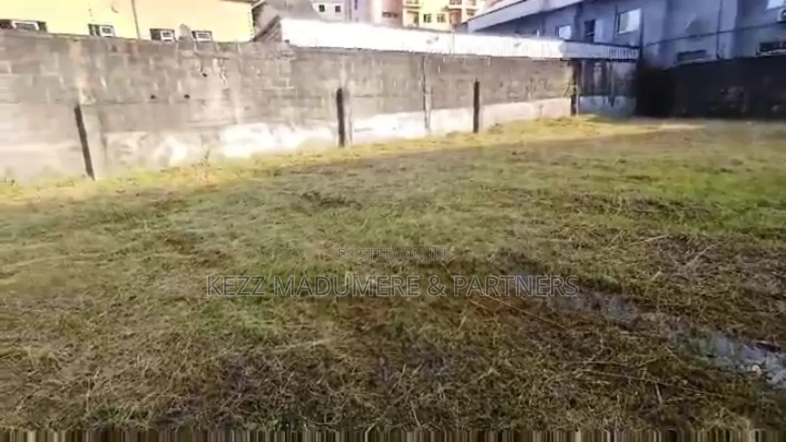 For Sale : 12.5 Plots With Warehouse on Major Stadium Rd ,Ph in Elekahia