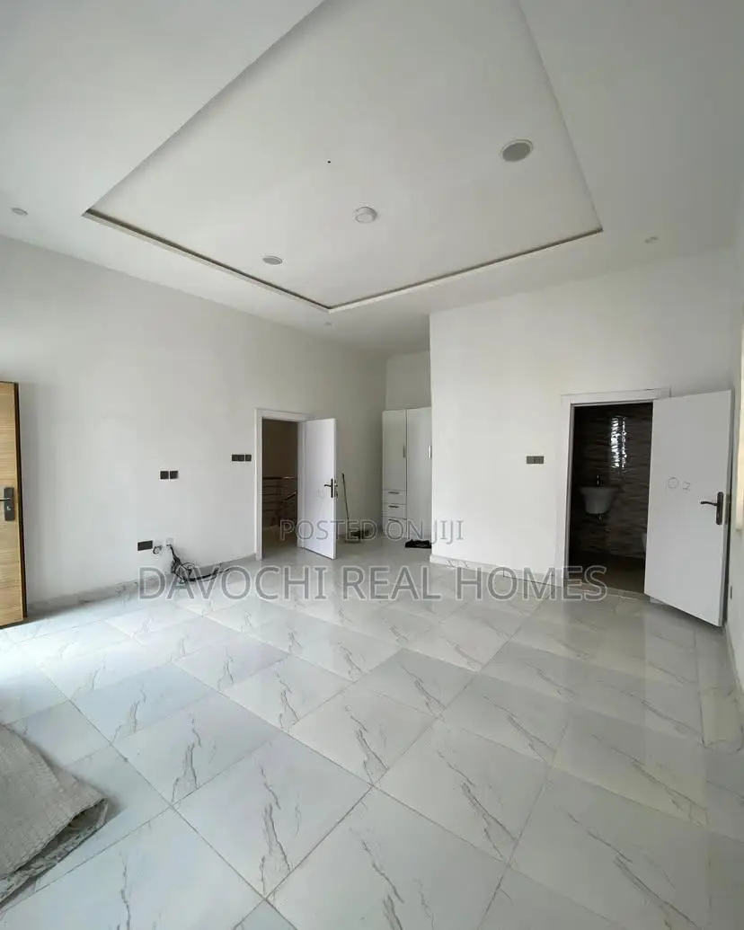 5bdrm Duplex in Vgc, Lagos, Ikota for rent in Ikota