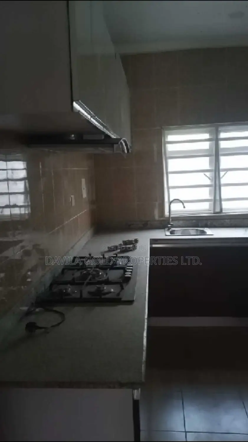 4bdrm Duplex in Benin City for sale in Benin City