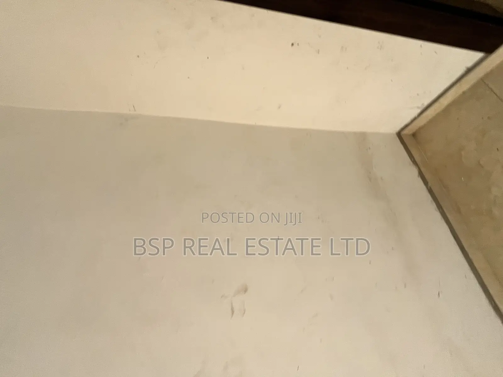 4bdrm Townhouse/Terrace in Legislative Quarters, Apo District for sale in Apo District