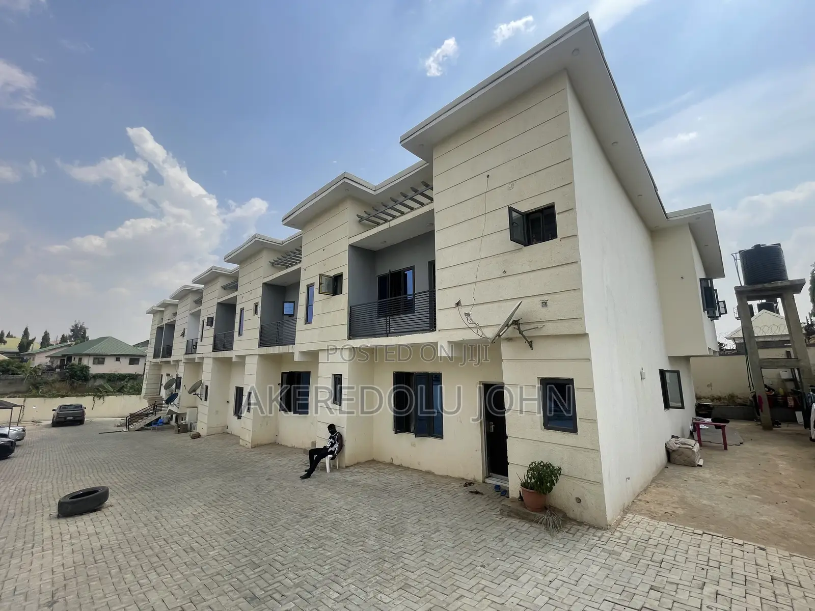 3bdrm Block of Flats in Apo Resettlement for sale in Apo Resettlement