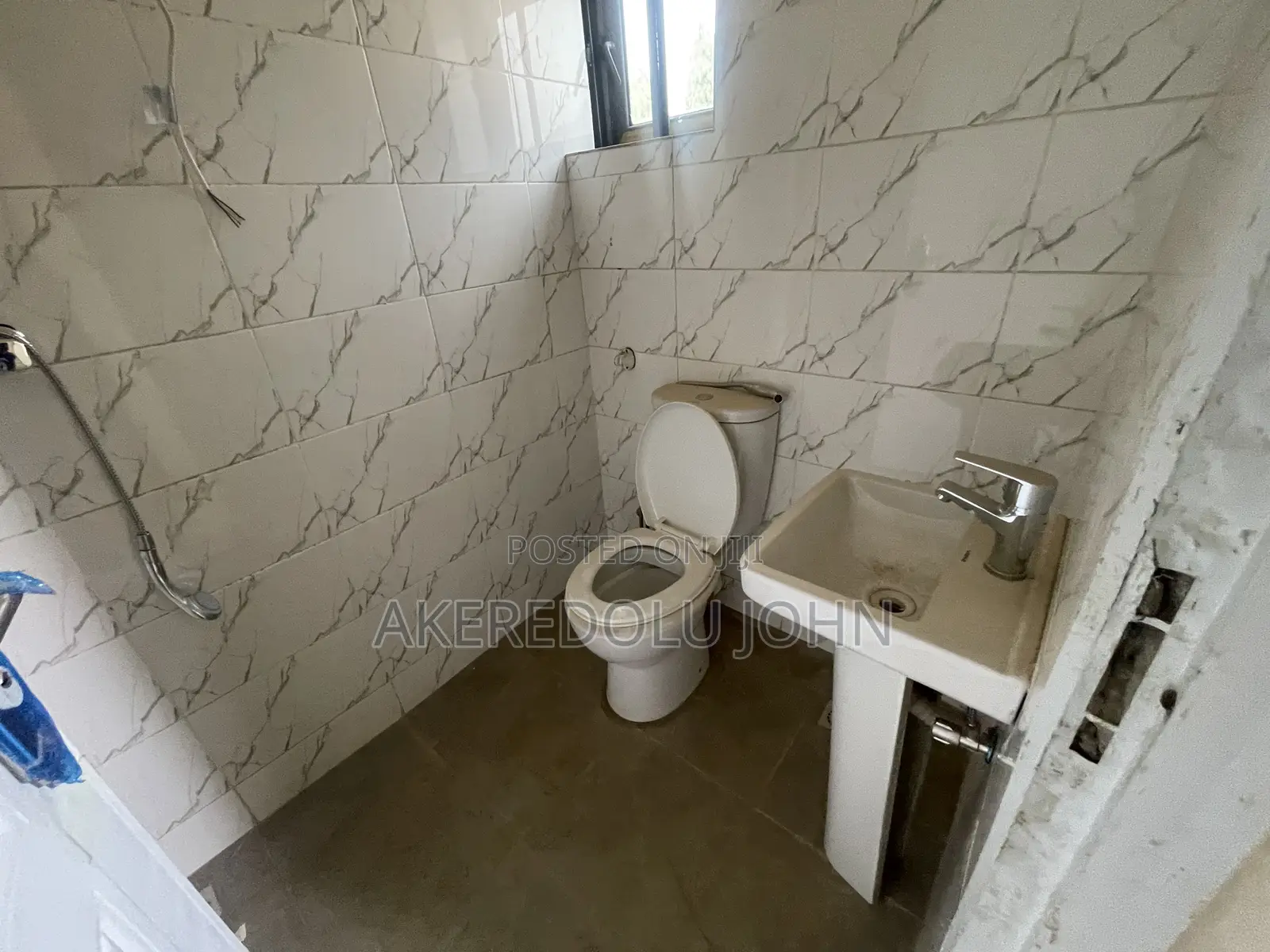 3bdrm Block of Flats in Apo Resettlement for sale in Apo Resettlement
