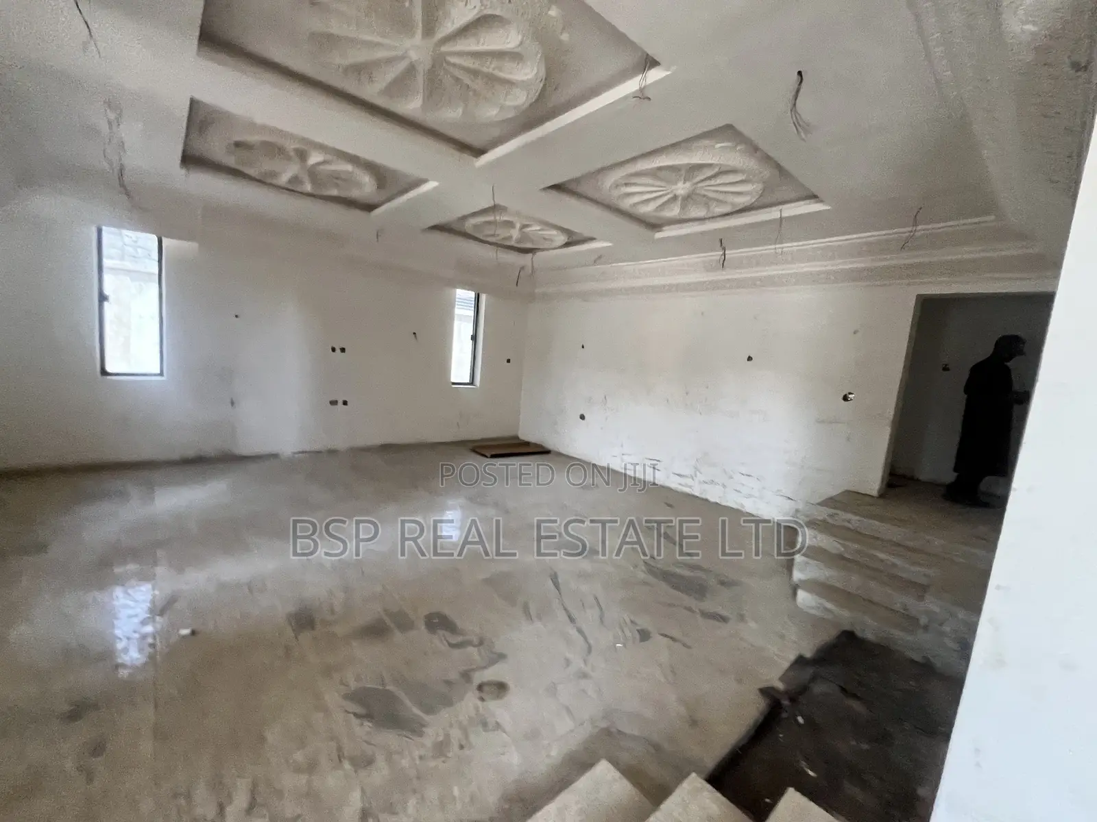 5bdrm Duplex in Legislative Quarter, Apo District for sale in Apo District