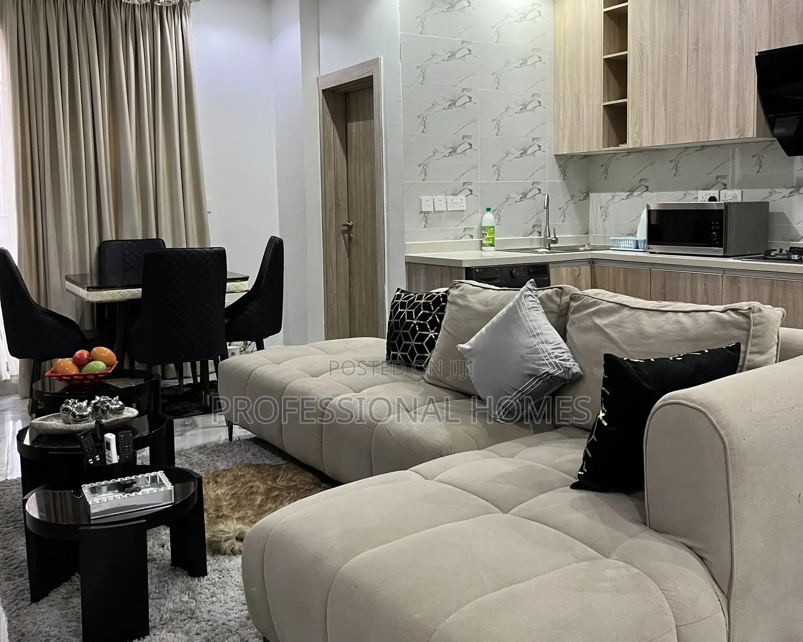 Cozy 2 Bedroom Shortlet Apartment in Freedom Way Lekki Phase 1 in Lekki