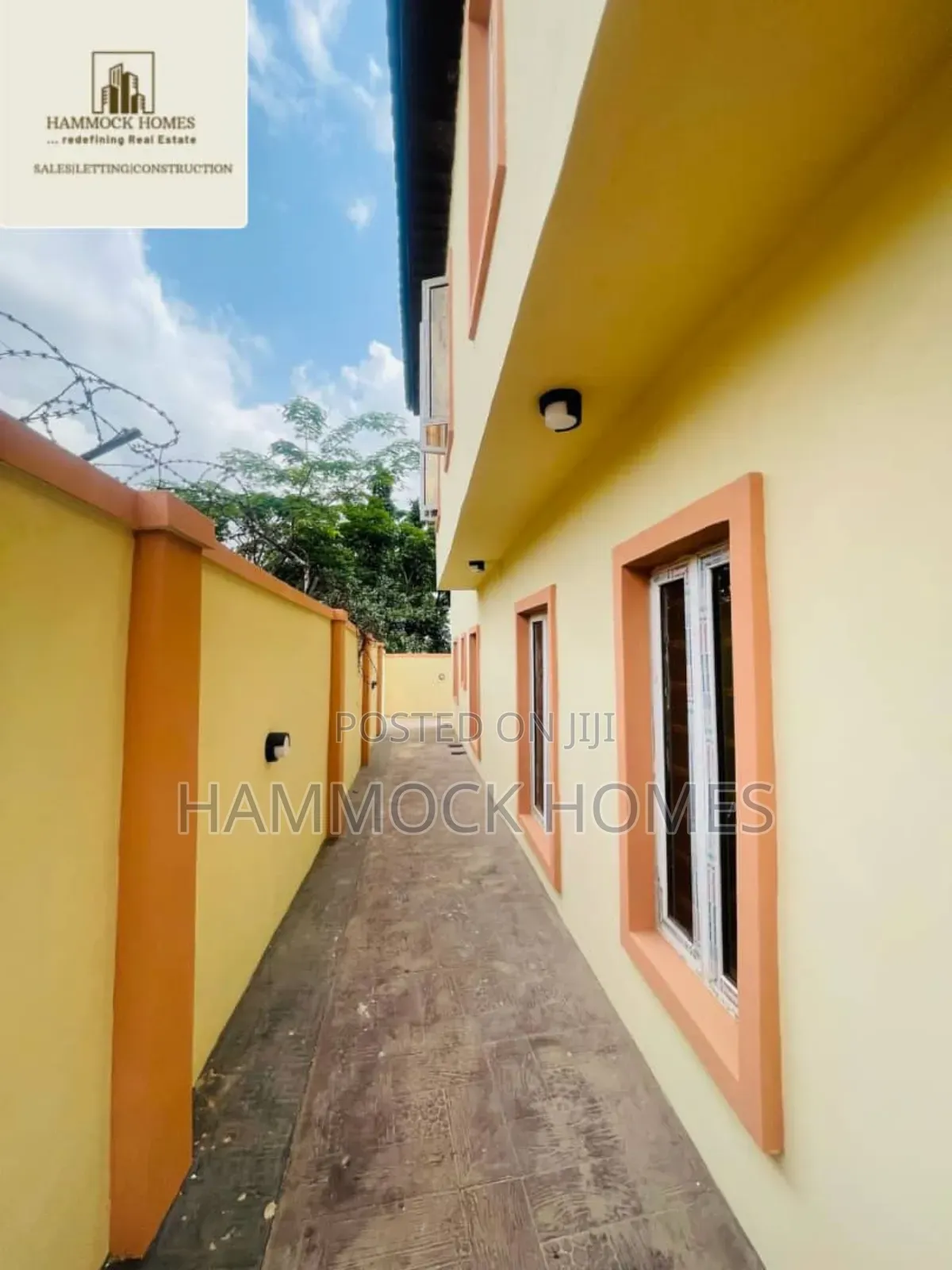 6bdrm Duplex in Akobo for sale in Akobo