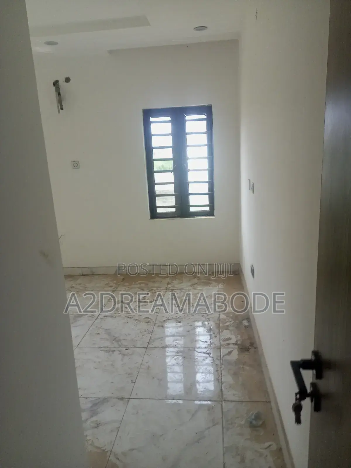 5bdrm Duplex in Opic Estate, Isheri North for sale in Isheri North