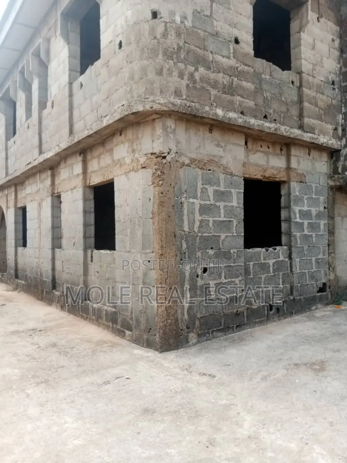 Block of Flats With 3 and 2 Bedrooms Isitu Egan in Ikotun / Ikotun/Igando