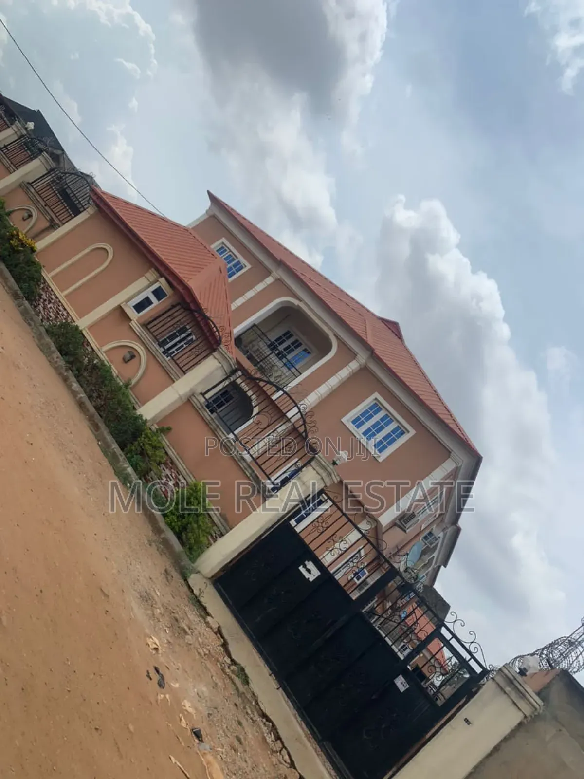 Solid 6 Flats 4 Sale Ijede Ikorodu Sure Roi in Ijede / Ikorodu