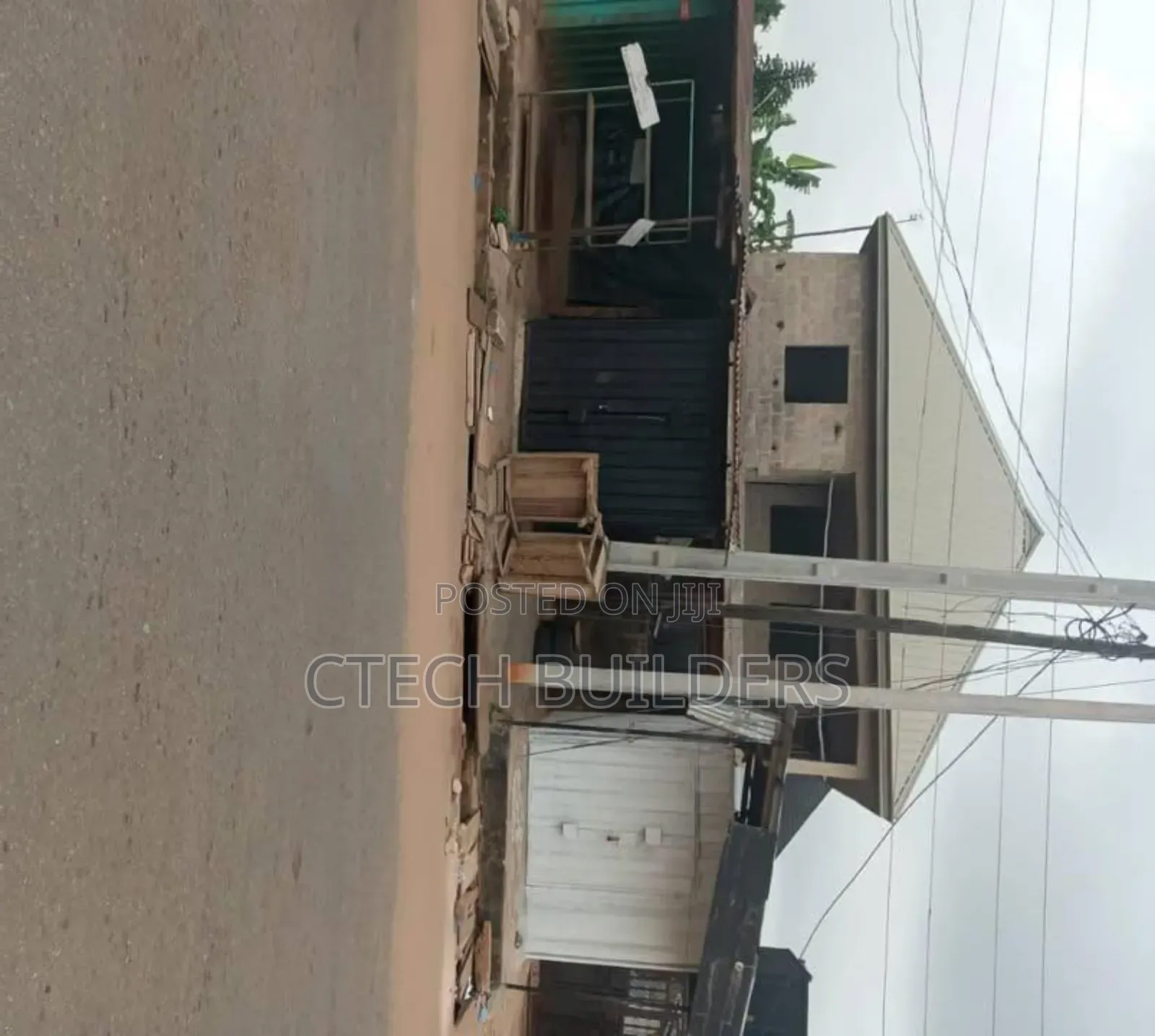10bdrm Block of Flats in Benin City for sale in Benin City