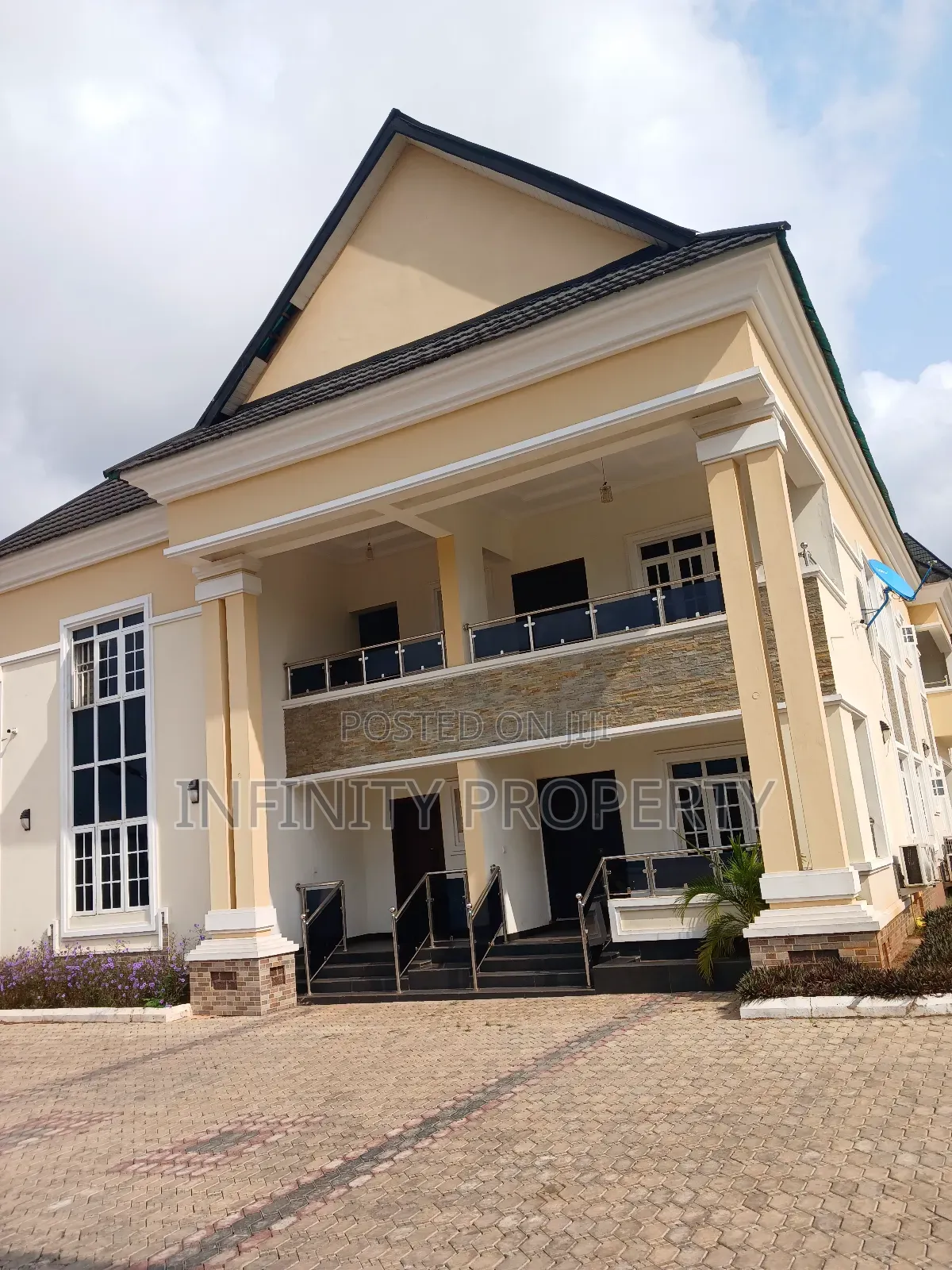 Furnished 3bdrm Block of Flats in Etete Layout, Benin City for sale in Benin City