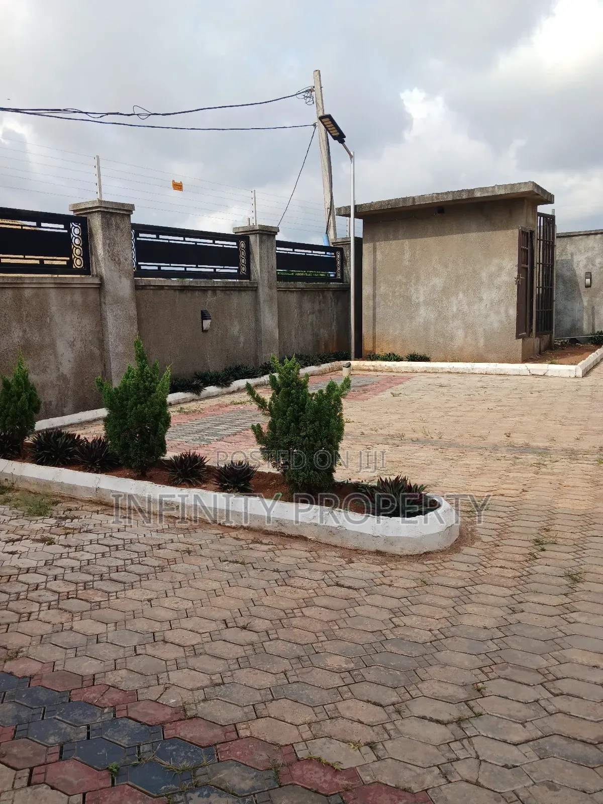 Furnished 3bdrm Block of Flats in Etete Layout, Benin City for sale in Benin City